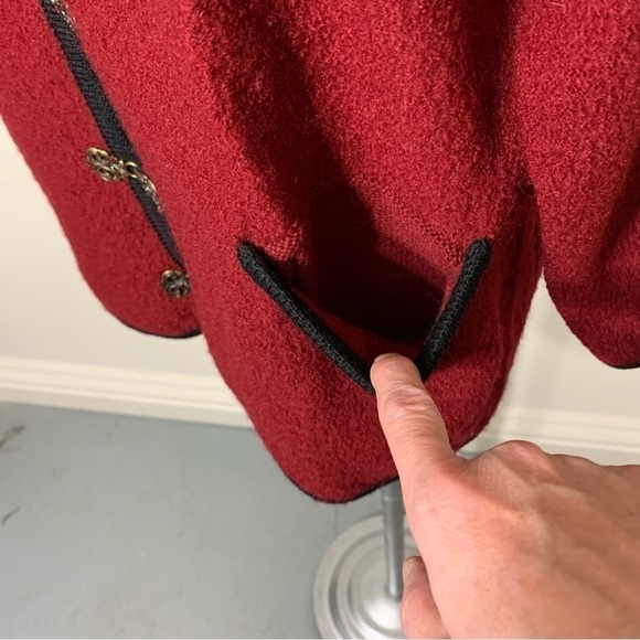 𝅺VINTAGE 80's Feu Rouge Embroidered Country Red pure Wool Shacket Cardigan Sz L - Picture 6 of 13
